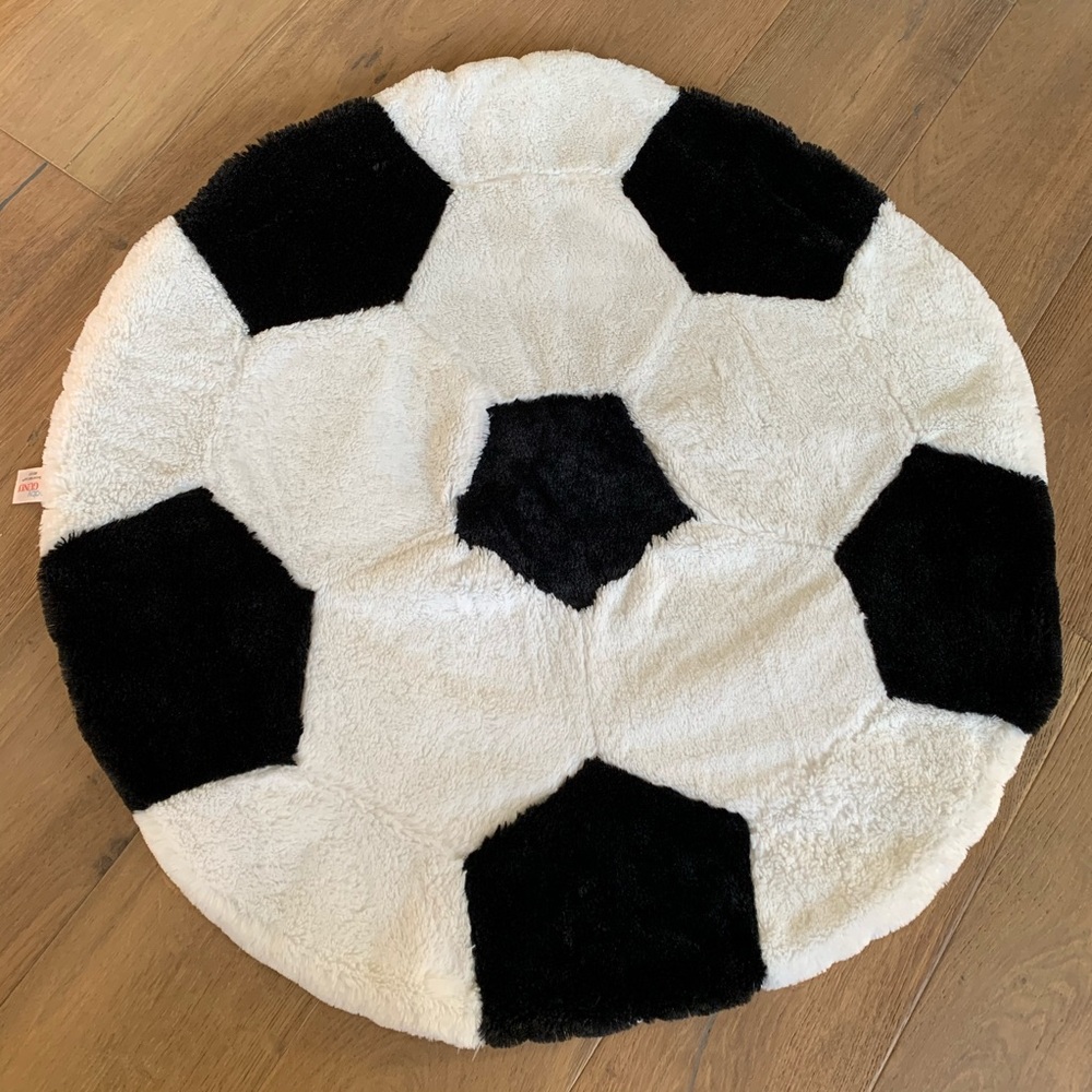 GUND Soccer Play Mat